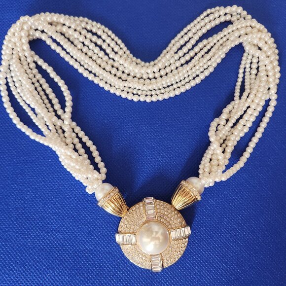 1980–S OSCAR (OSCAR DE LA RENTA) VINTAGE STATEMENT NECKLACE DECORATED FAUX PEARL - Picture 2 of 5